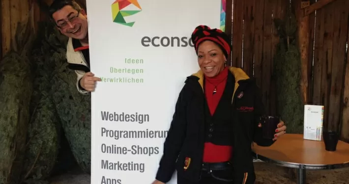 econsor verschenkt Weihnachtsbäume