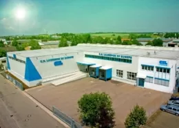 Abfertigungshalle von C.R. Laurence of Europe