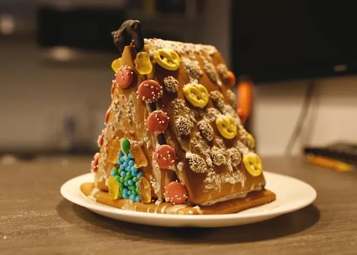 econsor bastelt Lebkuchenhäuser Weihnachtsaktion econsor Mädels 2018