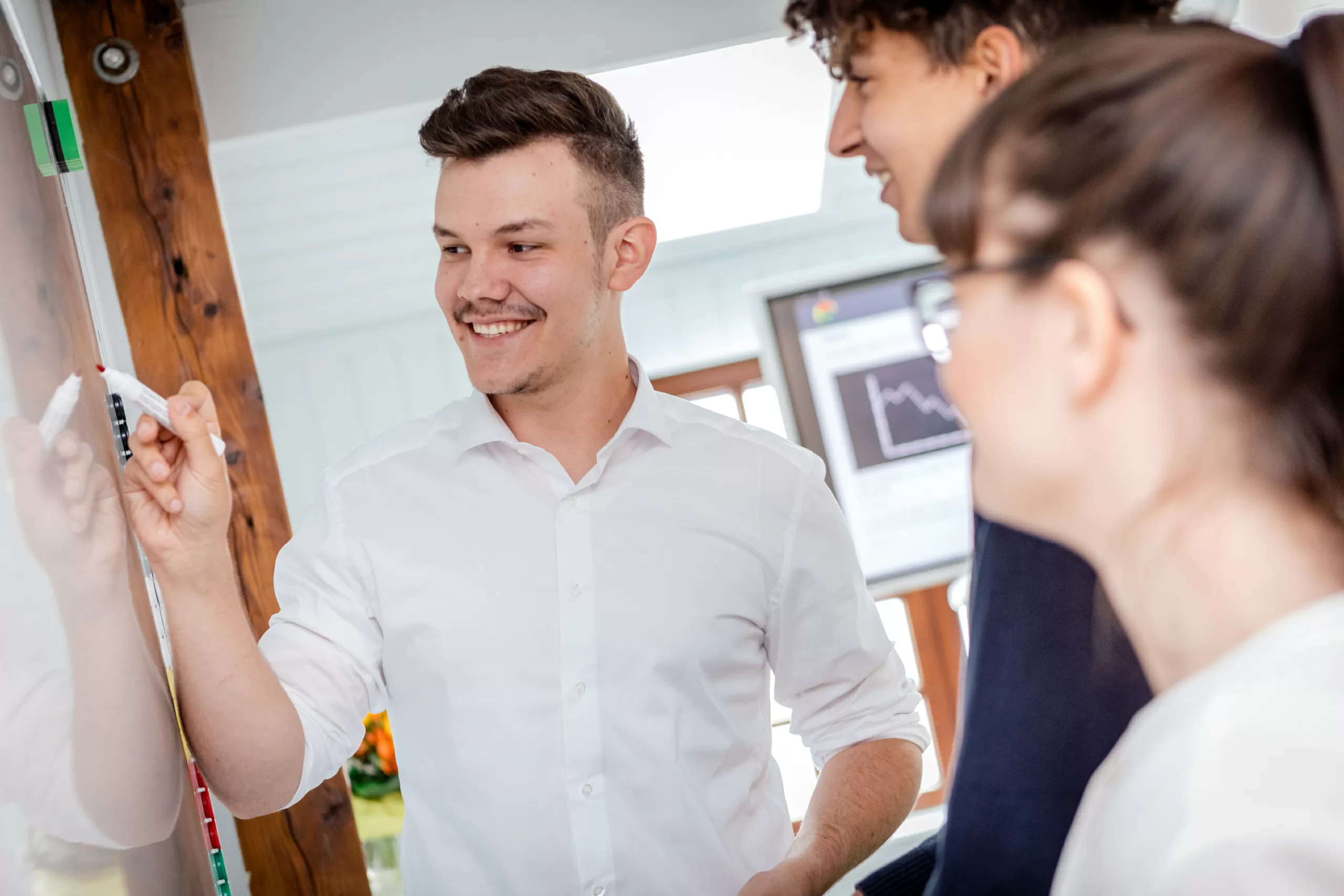 Ihre Social-Media-Agentur Ihre Social-Media-Agentur