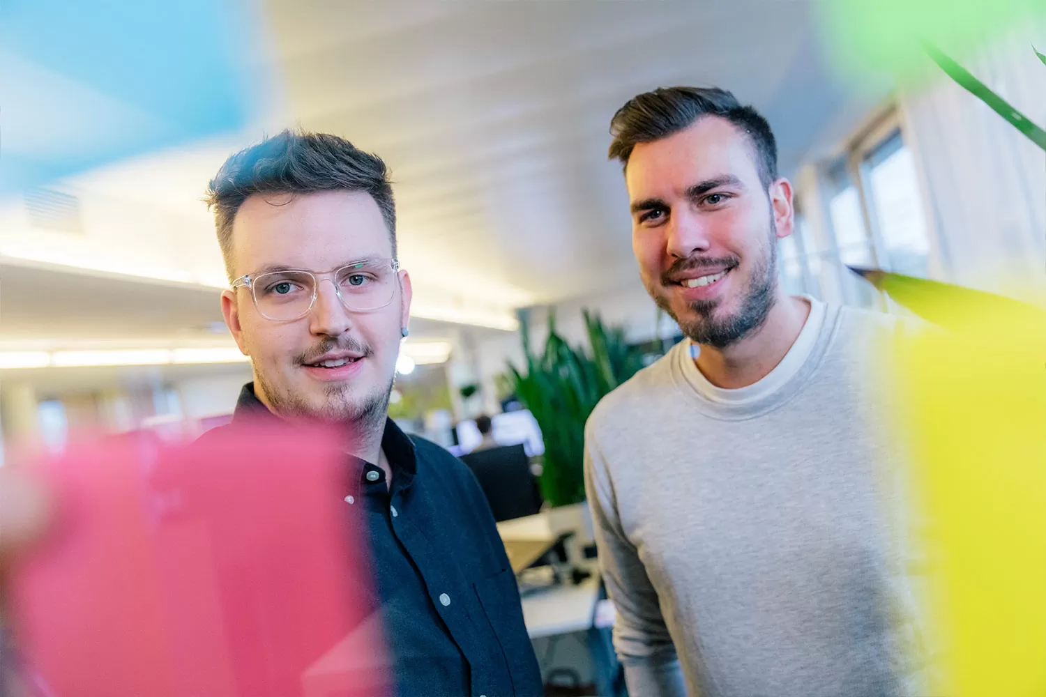 Brainstorming im Stuttgarter-Büro Brainstorming im Stuttgarter-Büro