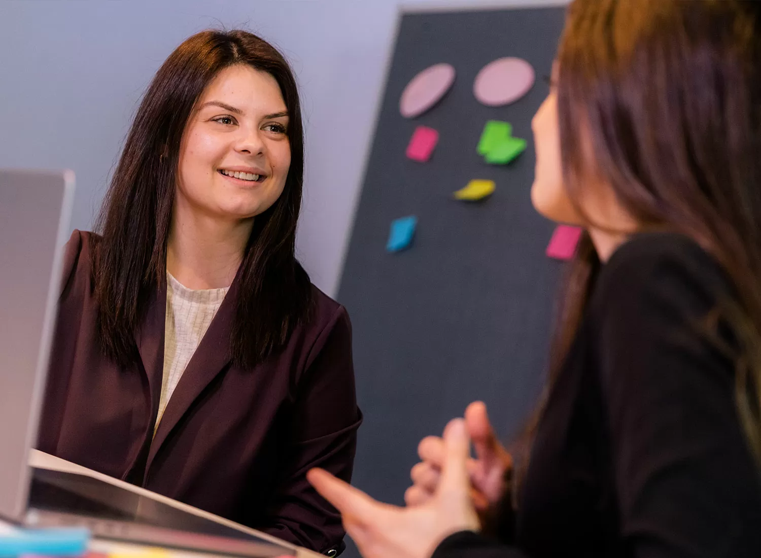 Ihr Partner für barrierefreie Webseiten Expertin für Barrierefreiheit bietet Beratung für eine barrierefreie Webseite.