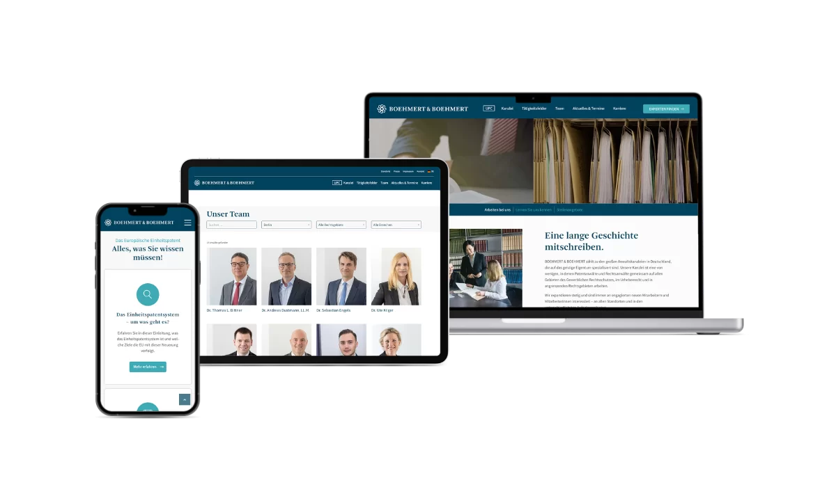 Boehmert Mockup mit Stellenanzeige, Team und Wissenswertes Darstellung auf unterschiedlichen Geräten von Boehmert & Boehmert. Auf dem MacBook ist die Landingpage von den Stellenanzeigen zusehen. Auf dem iPad wird das Team gezeigt und auf dem iPhone sind News.