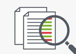 Ein Dokument, das von einer Lupe auf Fehler untersucht wird.